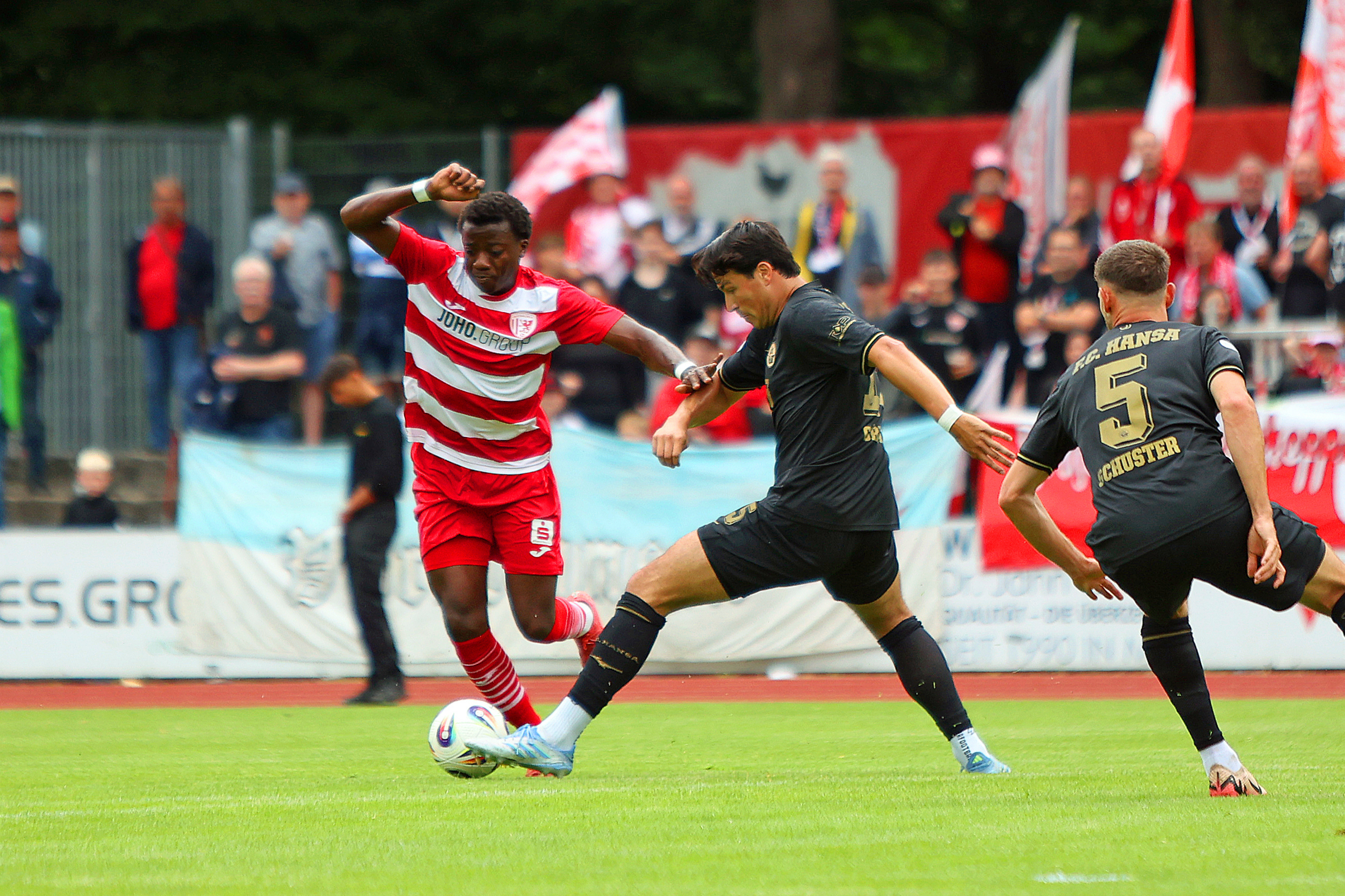 Hansa Rostock besiegt Greifswalder FC mit 1:0 und zieht ins ...